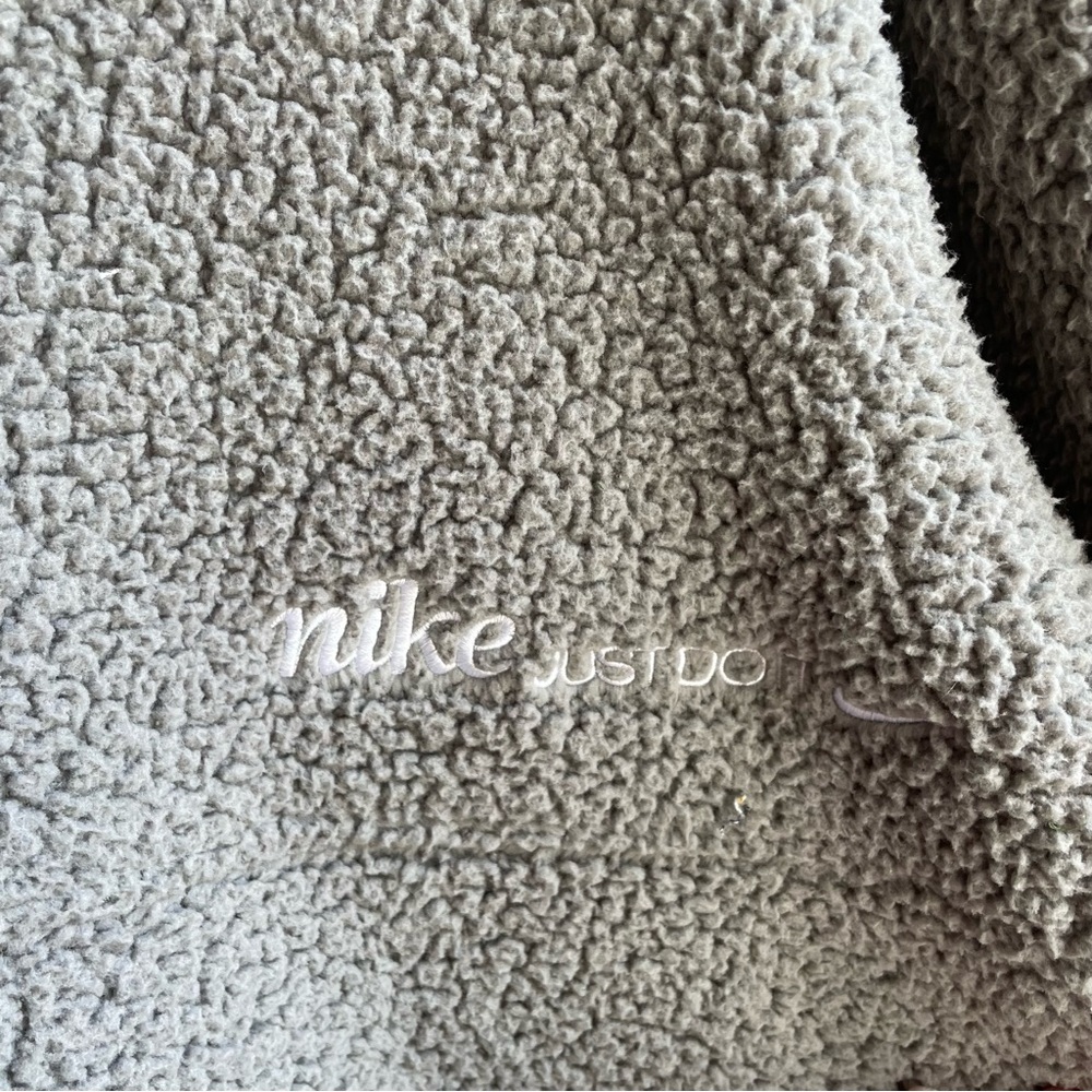 Women's NIKE Therma-Fit Fleece Hooded Sweatshirt Pullover Gray XL - Picture 5 of 12